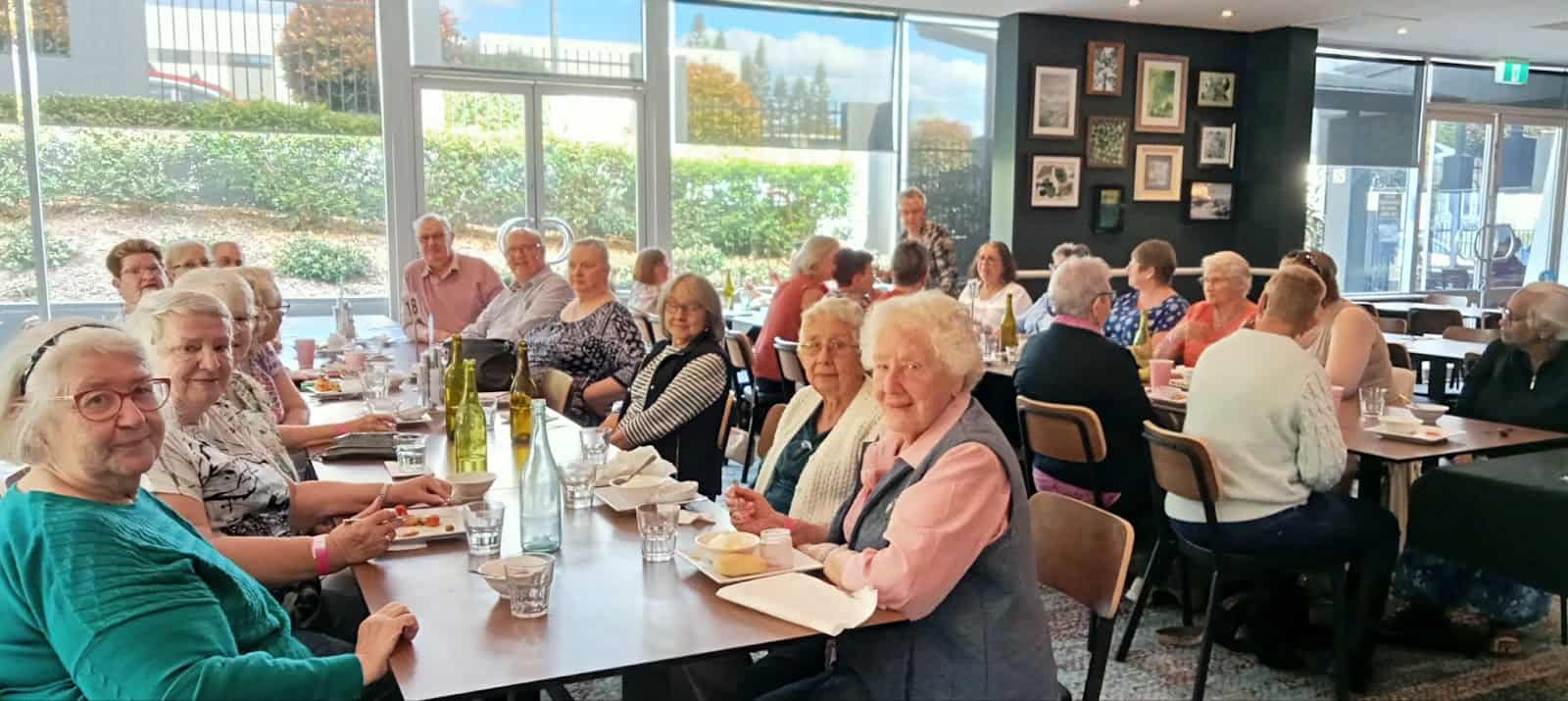 Group members enjoying lunch at the Richlands Tavern for their 10th anniversary lunch. Photo: Nayda Hernandez. 